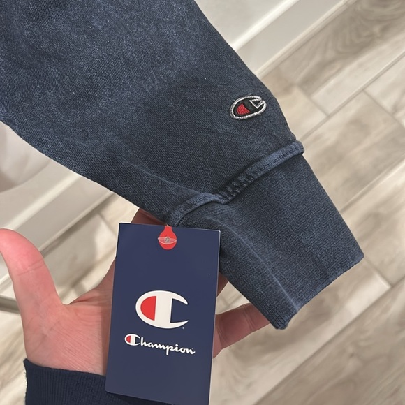 Champion Men's Sweatshirt Mineral Dye Graphic Crewneck Sweatshirt Size S - Picture 3 of 6